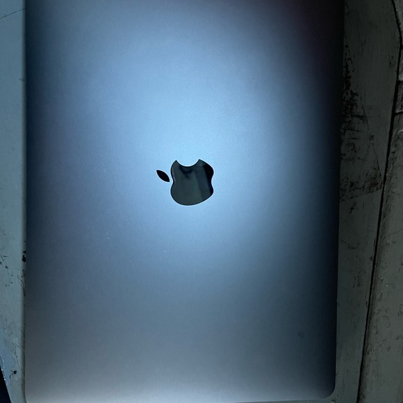 Mac book Pro 2020 Ram16GB 500 Gb hard drive